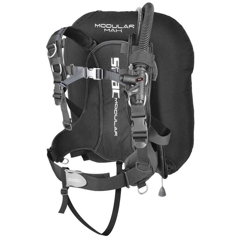 Sammenlign Seac BCD Modular Max og Vest Club for å finne den beste oppdriftskontrollen for din dykkestil. Les om funksjoner, fordeler og anbefalinger.